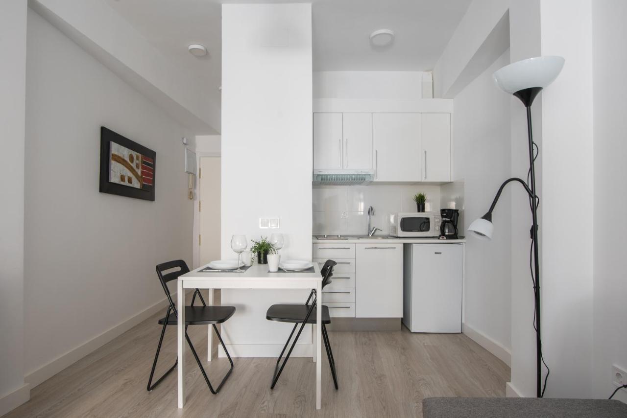 Estudio Impecable En El Centro De Madrid Exterior photo